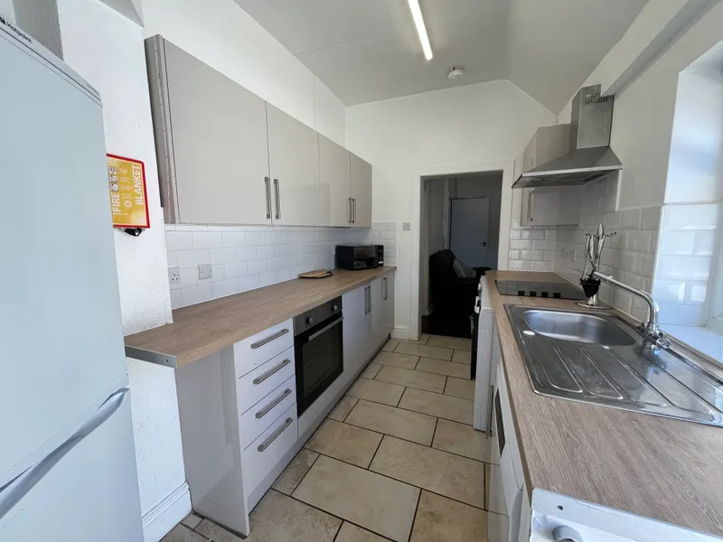 4 Bed West End Student House  // Jul 2026 - Image 26